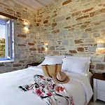 Good Life Greece Eco *