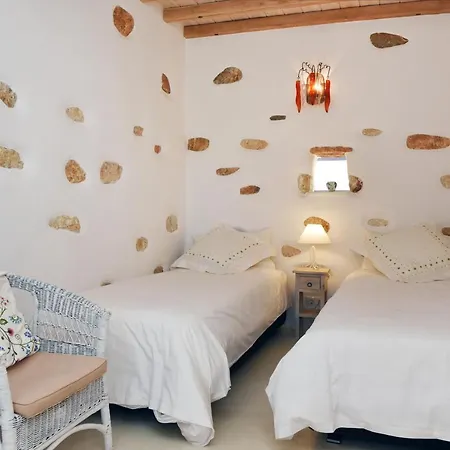 Good Life Greece Eco Posidhonia (Syros)